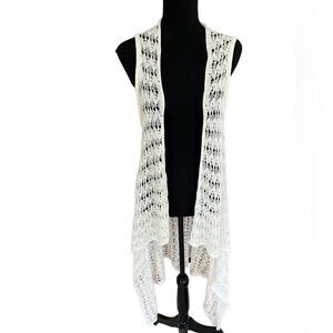 Charming Charlie ivory open front crochet knit duster length hi low vest size M